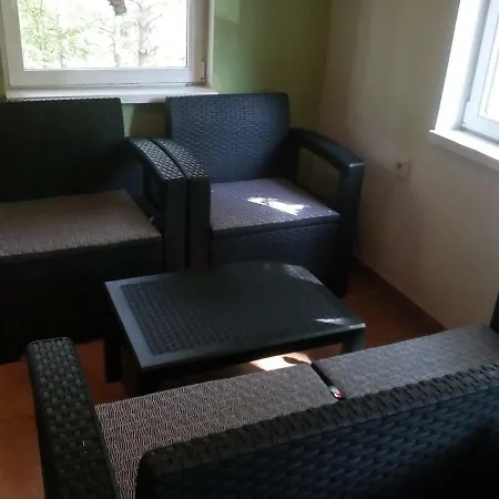 Mima V Kovacovej 3*
